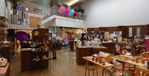 ラリック美術館