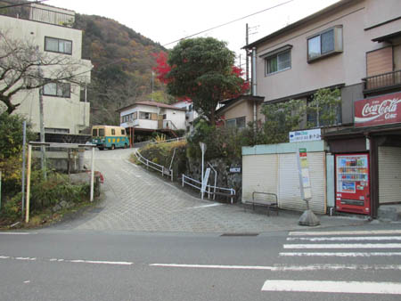 湯坂路方面入り口